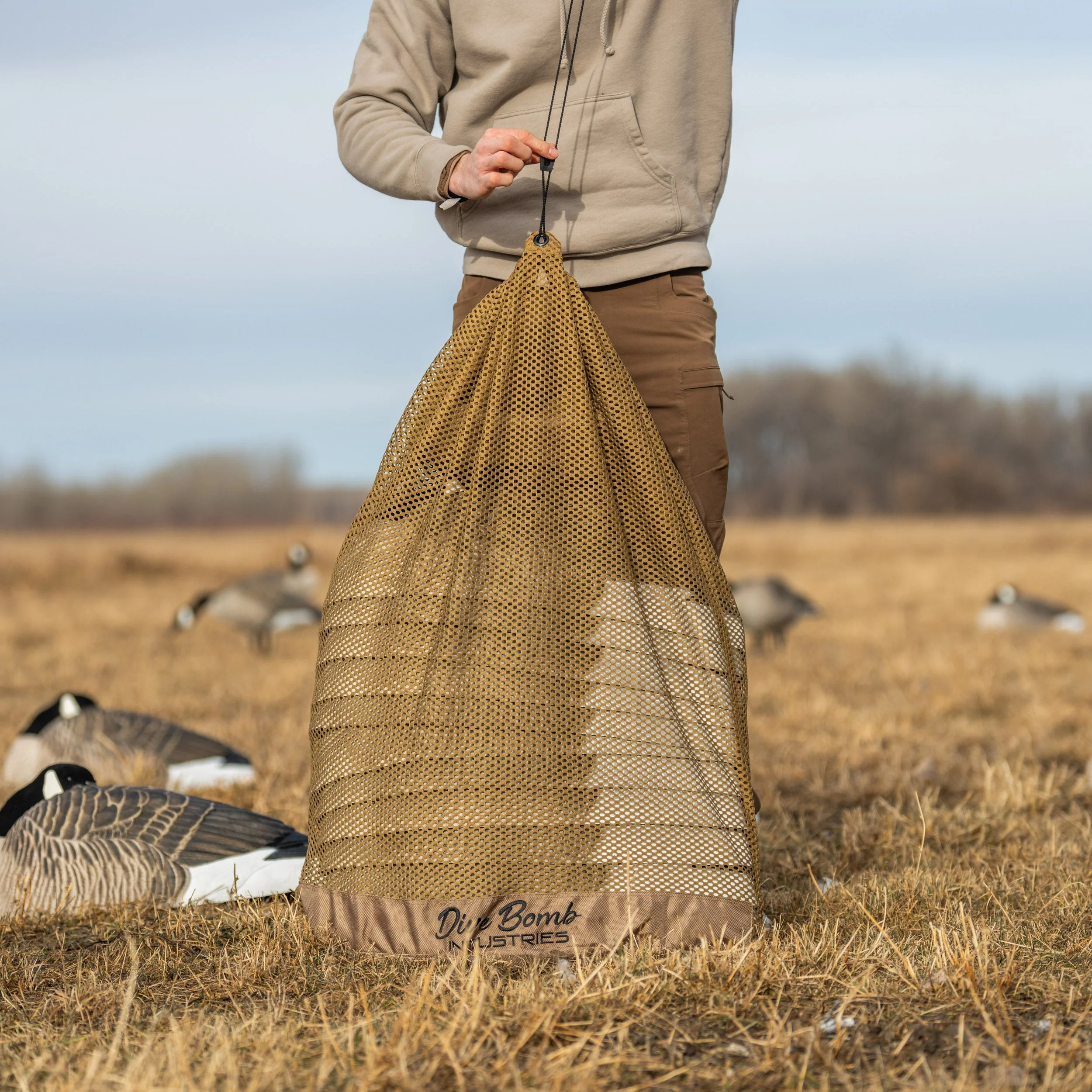 Mesh Decoy Bag - Image 6