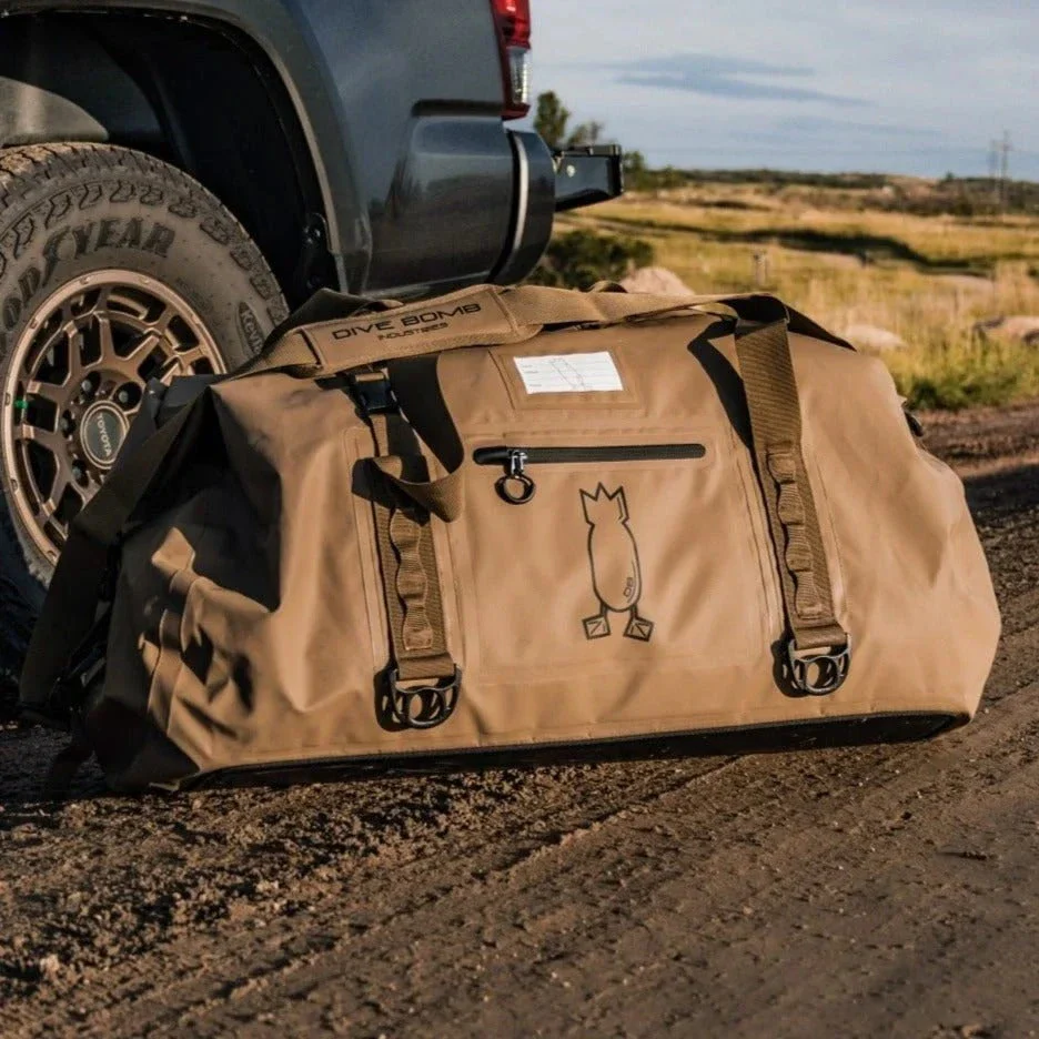 XL Waterproof Travel Duffel Bag - Image 3