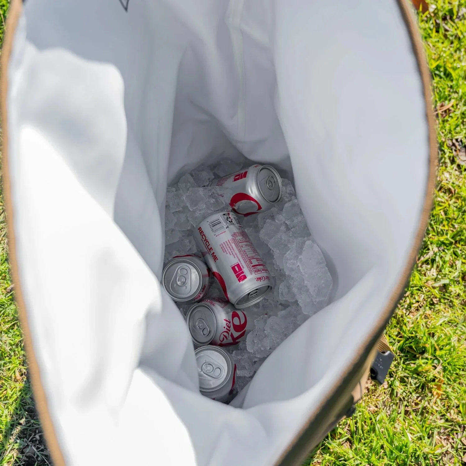 Dry Line Waterproof Cooler Bag - Image 15